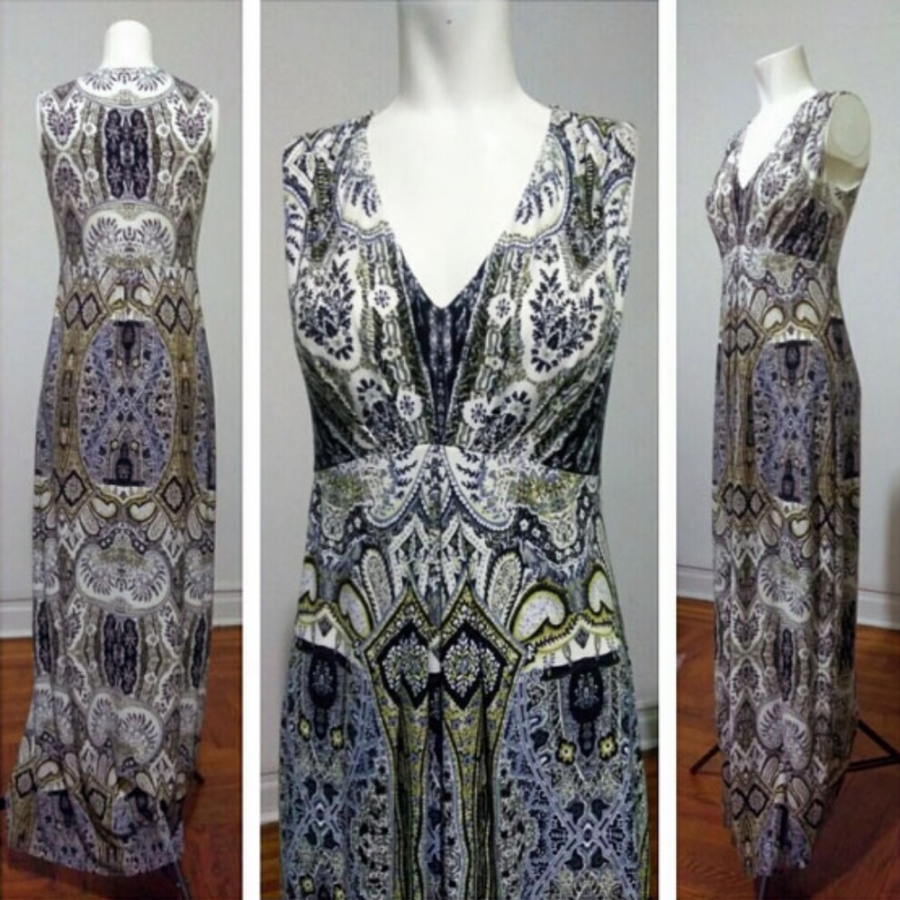 London Times Medallion Maxi Dress Size 6 NWOT